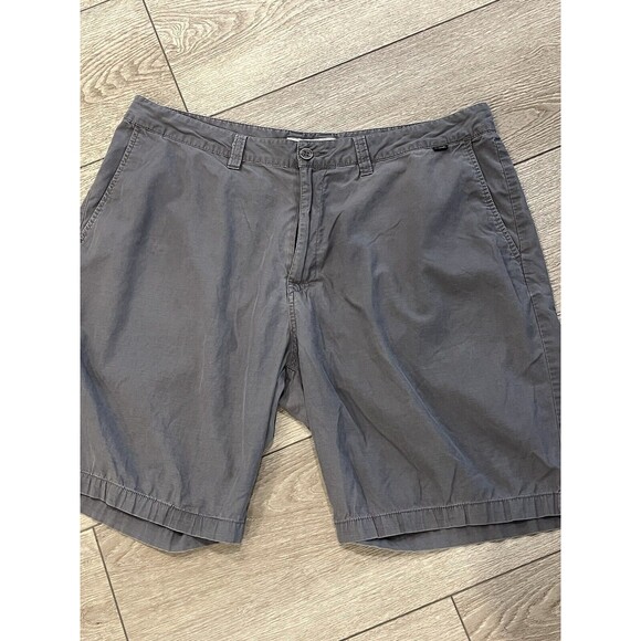 Travis Mathew Golf Shorts Men’s size 38 Gray Preppy Casual Golf - Picture 1 of 7